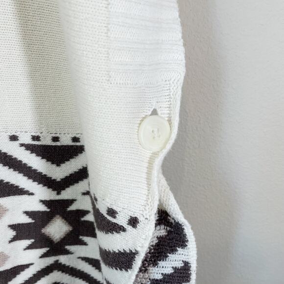 Old Navy Maternity Womens Aztec Poncho Turtleneck Knit Sweater Medium Cream Gray - Picture 6 of 9